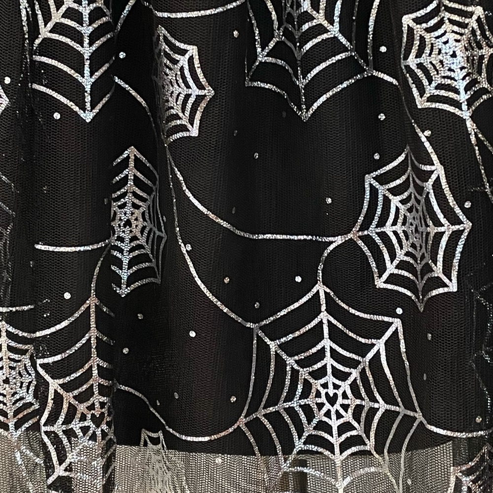 Spiderweb Tutu Skirt - EUC (L) - Picture 4 of 6